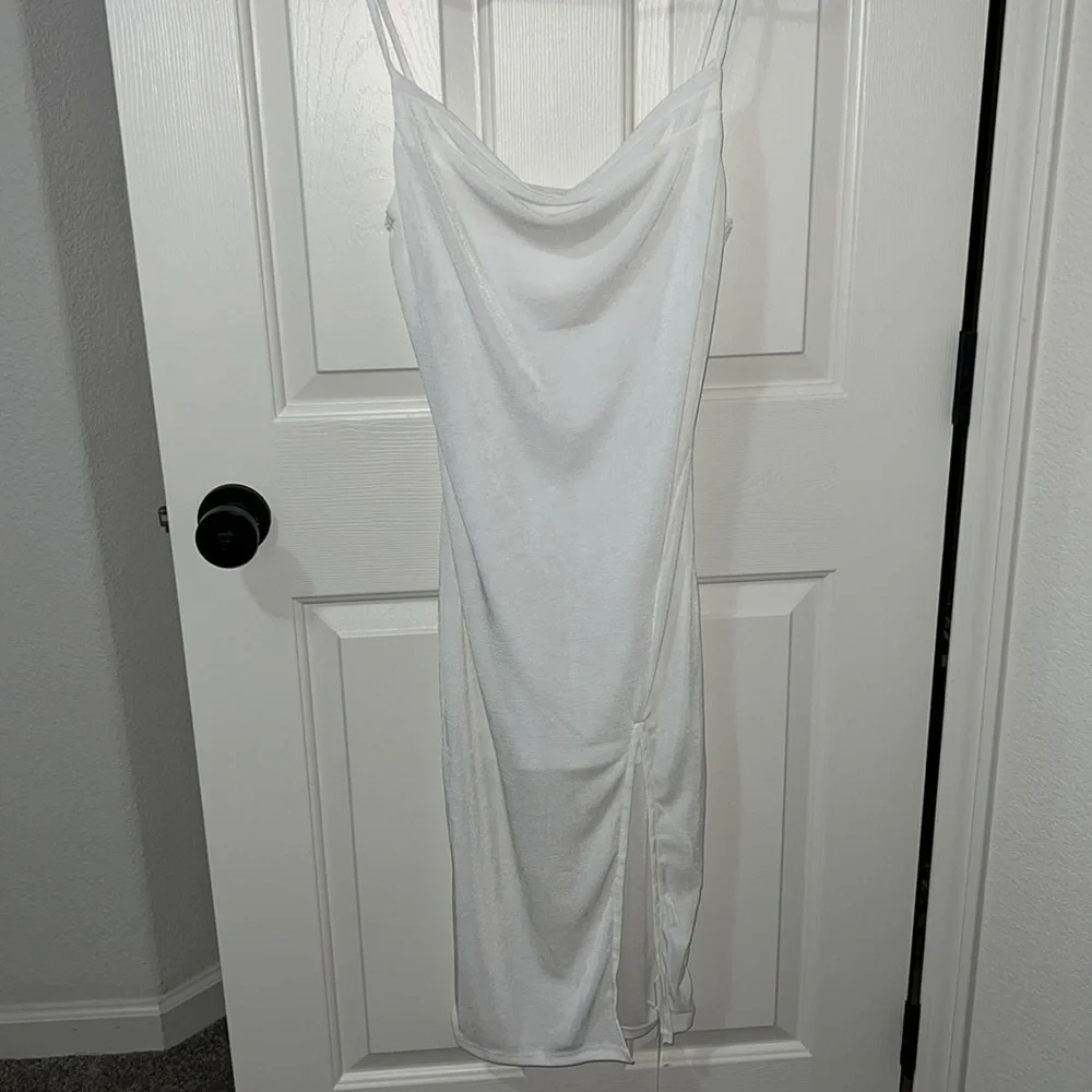 White Shimmery/Soft Dress - Picture 2 of 9
